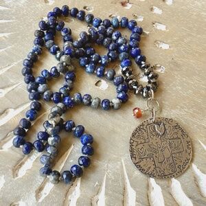 New Jes Maharry Pendant With Blue Gemstone Bead Necklace